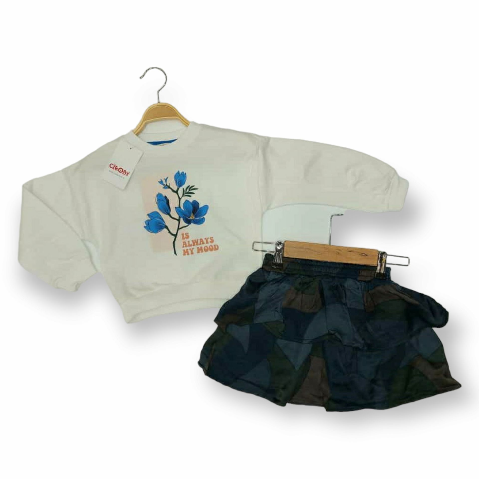 Комплет Блуза и Сукња