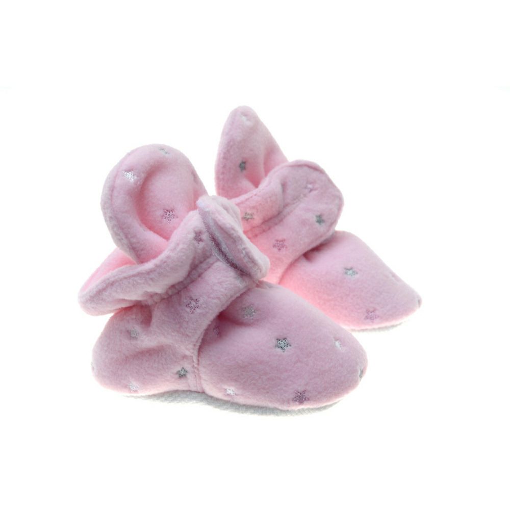 Обувки со јазиче и лепенка